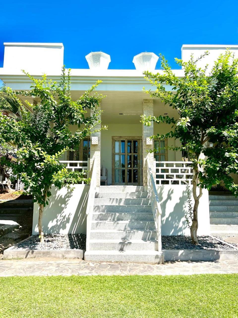 Dhauteya Villa Ambat Екстериор снимка